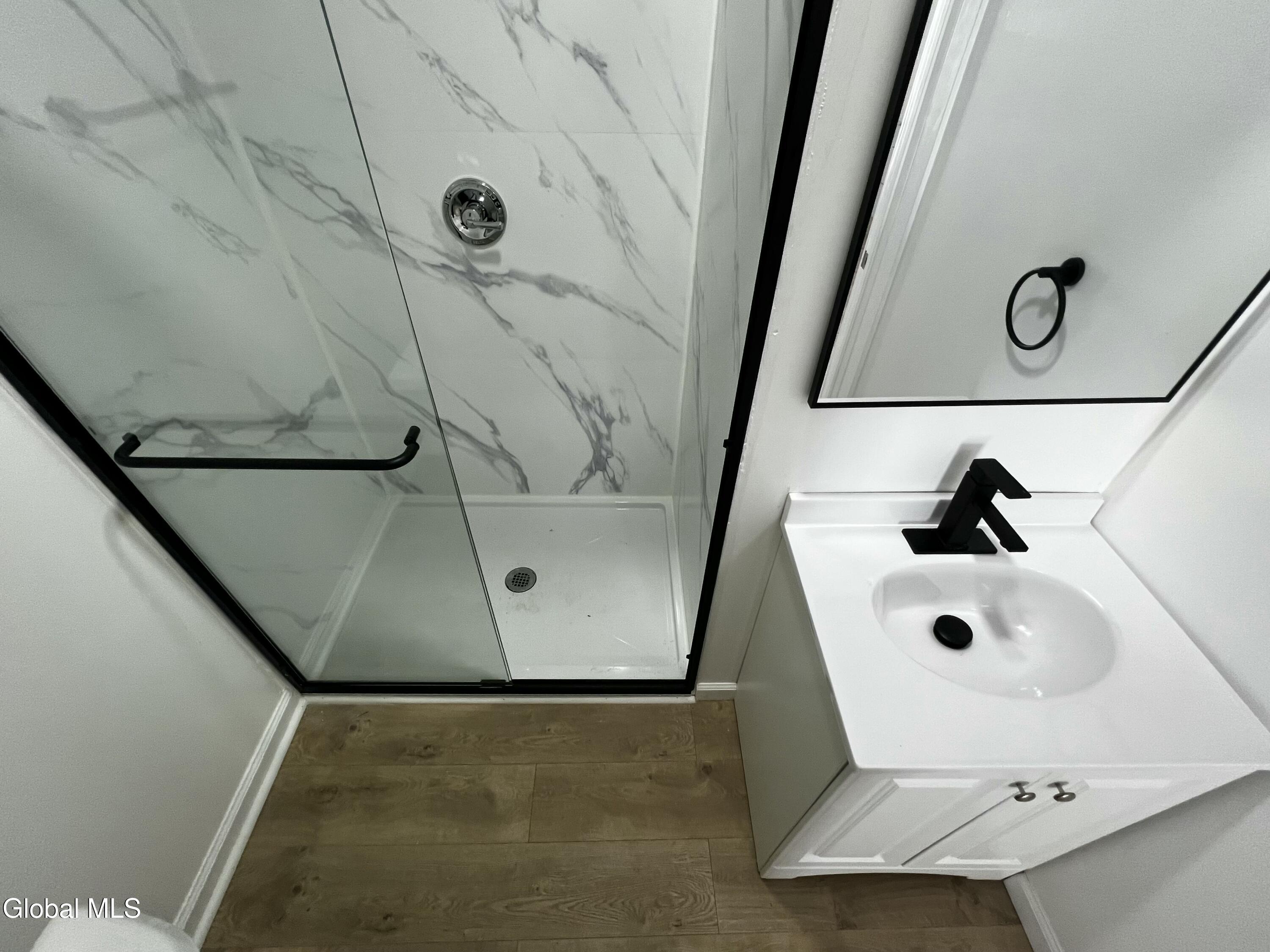 21 Grove Place, Unit 2 Schenectady, NY 12307 - Photo 18 of 27 IMG_0952