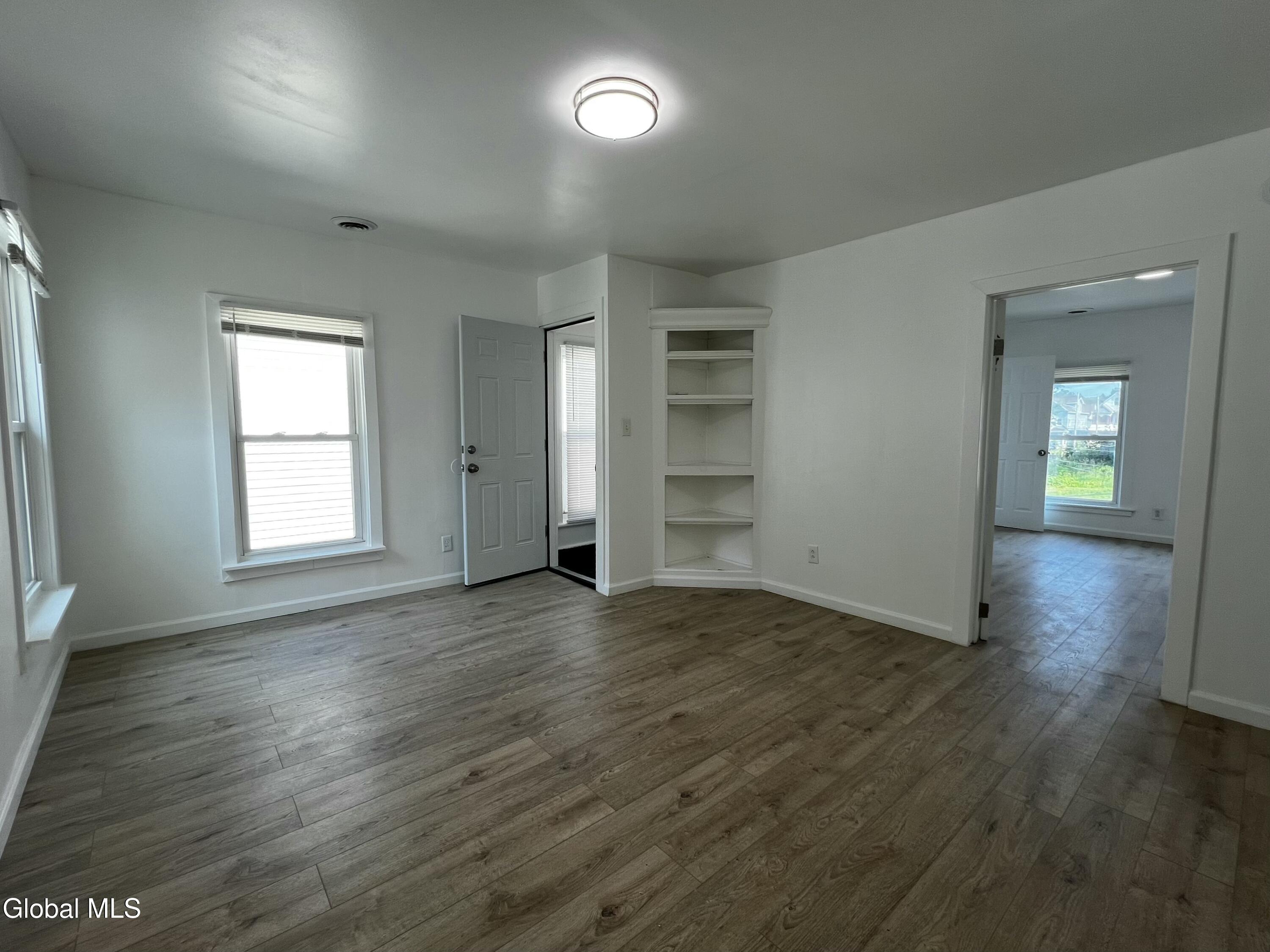 21 Grove Place, Unit 2 Schenectady, NY 12307 - Photo 20 of 27 IMG_0955