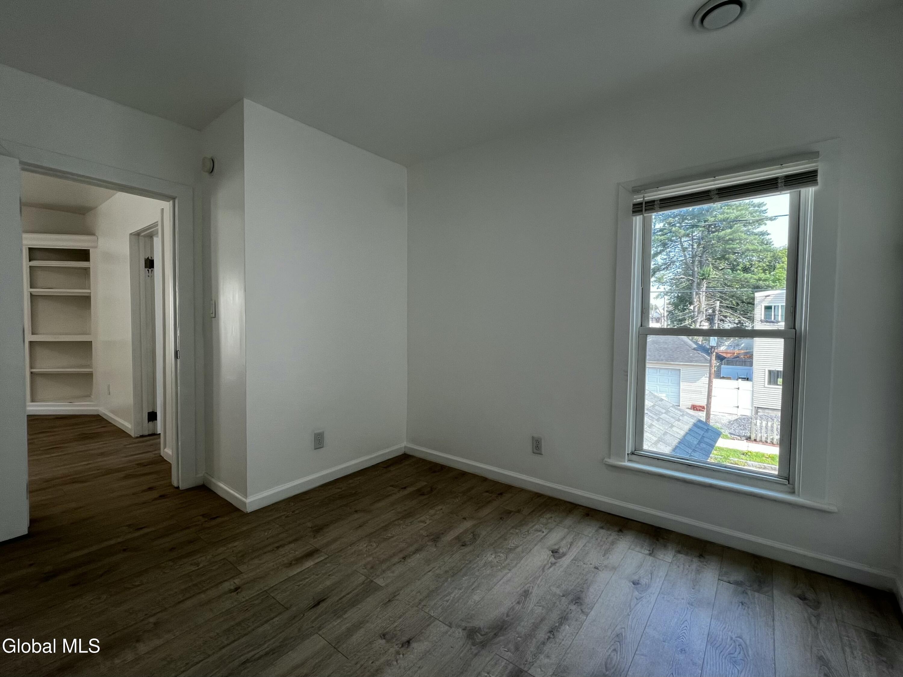 21 Grove Place, Unit 2 Schenectady, NY 12307 - Photo 23 of 27 IMG_0958