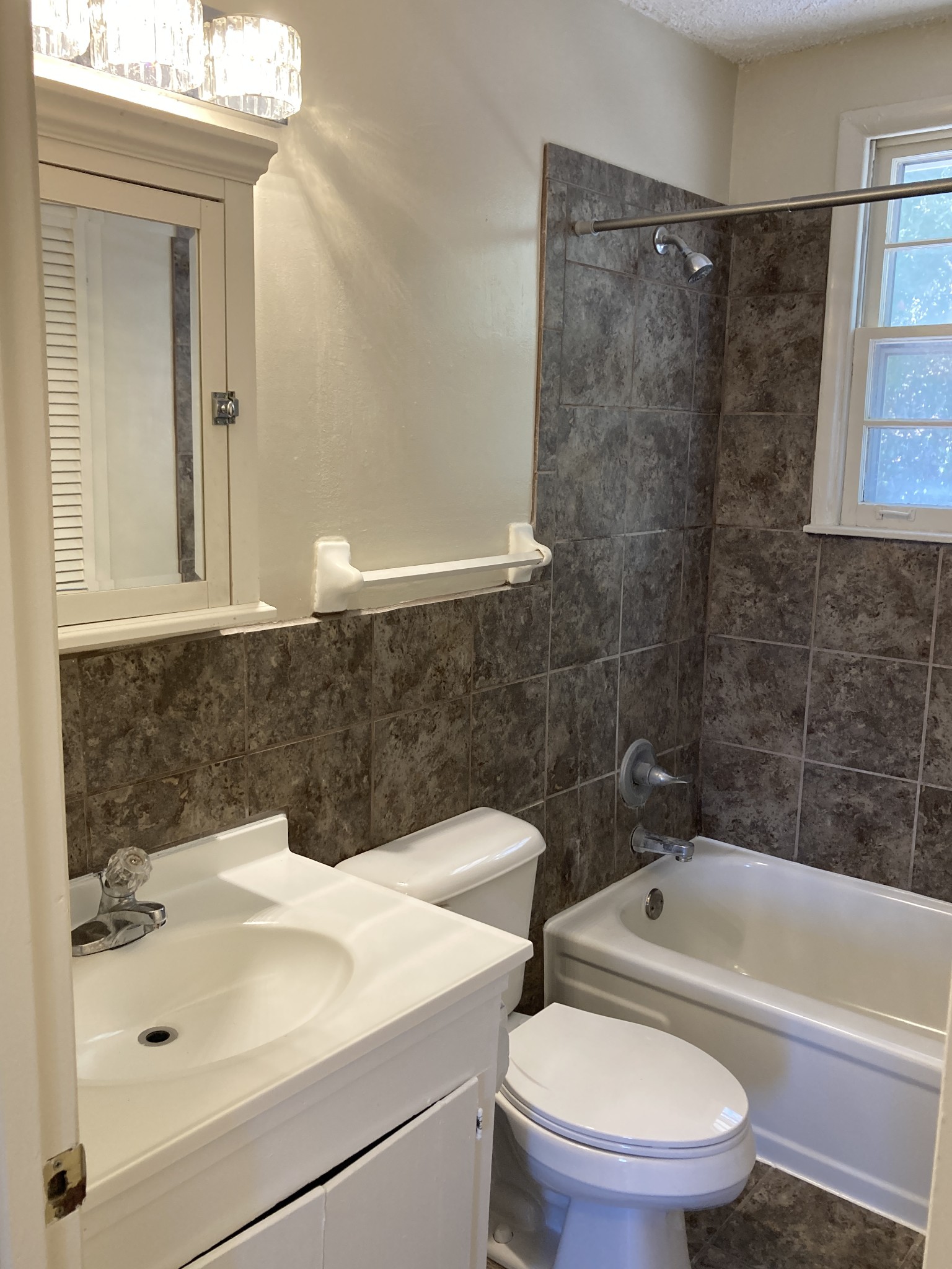 1006 Center Point Road, Unit A Hendersonville, TN 37075 - Photo 9 of 10 Gallery Image 9