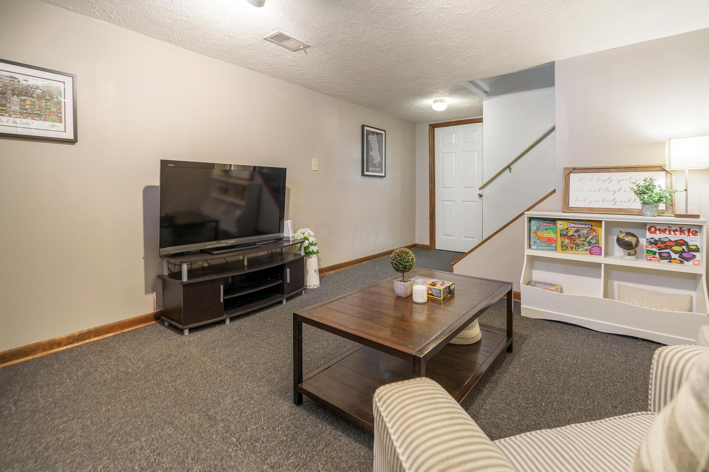 1437 Reymond Road Columbus, OH 43220 - Photo 29 of 37 Recreation Room