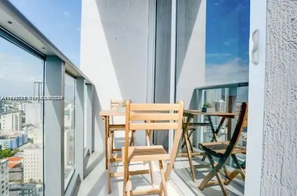 $3,800 | 151 Southeast 1st Street, Unit 3111, Miami, FL 33131