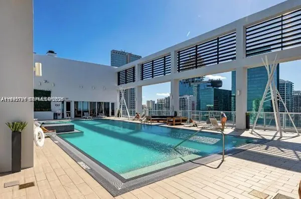 $3,800 | 151 Southeast 1st Street, Unit 3111, Miami, FL 33131