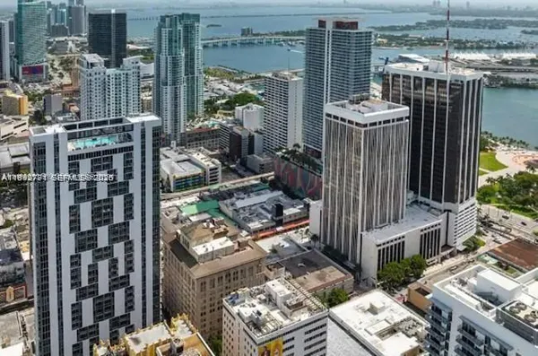 $3,800 | 151 Southeast 1st Street, Unit 3111, Miami, FL 33131