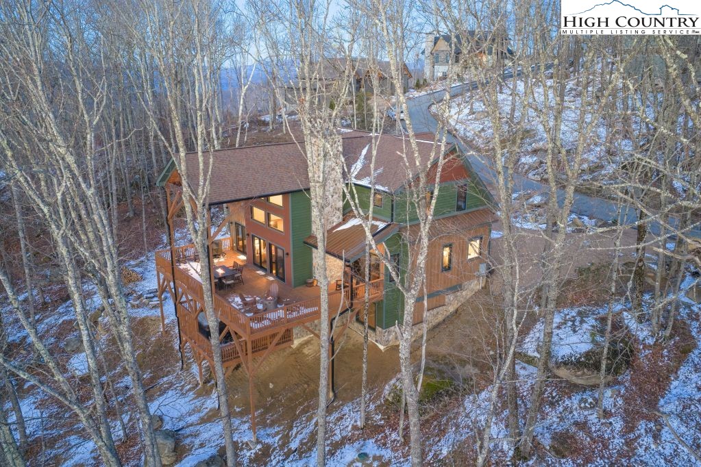 27 Timber Rock Trail Banner Elk, NC 28604 - Photo 41 of 45 a view of multiple houses with yard