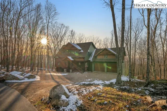 $1,849,000 | 27 Timber Rock Trail, Banner Elk, NC 28604