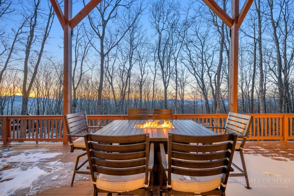 27 Timber Rock Trail Banner Elk, NC 28604 - Photo 7 of 50 a view of outdoor space with seating