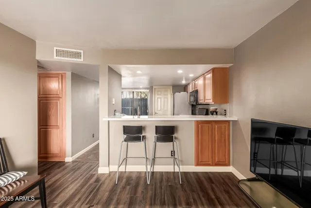 $235,000 | 19601 North 7th Street, Unit 1005, Phoenix, AZ 85024