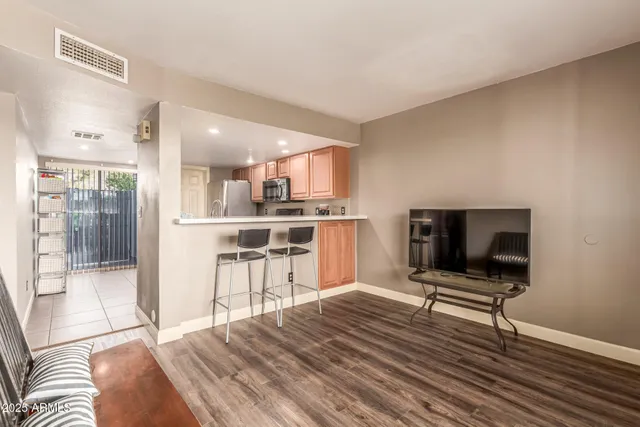 $235,000 | 19601 North 7th Street, Unit 1005, Phoenix, AZ 85024