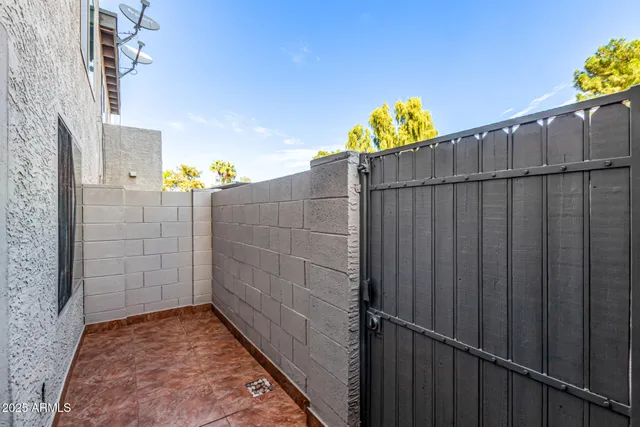 $235,000 | 19601 North 7th Street, Unit 1005, Phoenix, AZ 85024