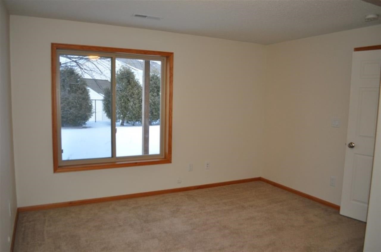 626 Tipperary Road Iowa City, IA 52246 - Photo 15 of 17 Gallery Image 15