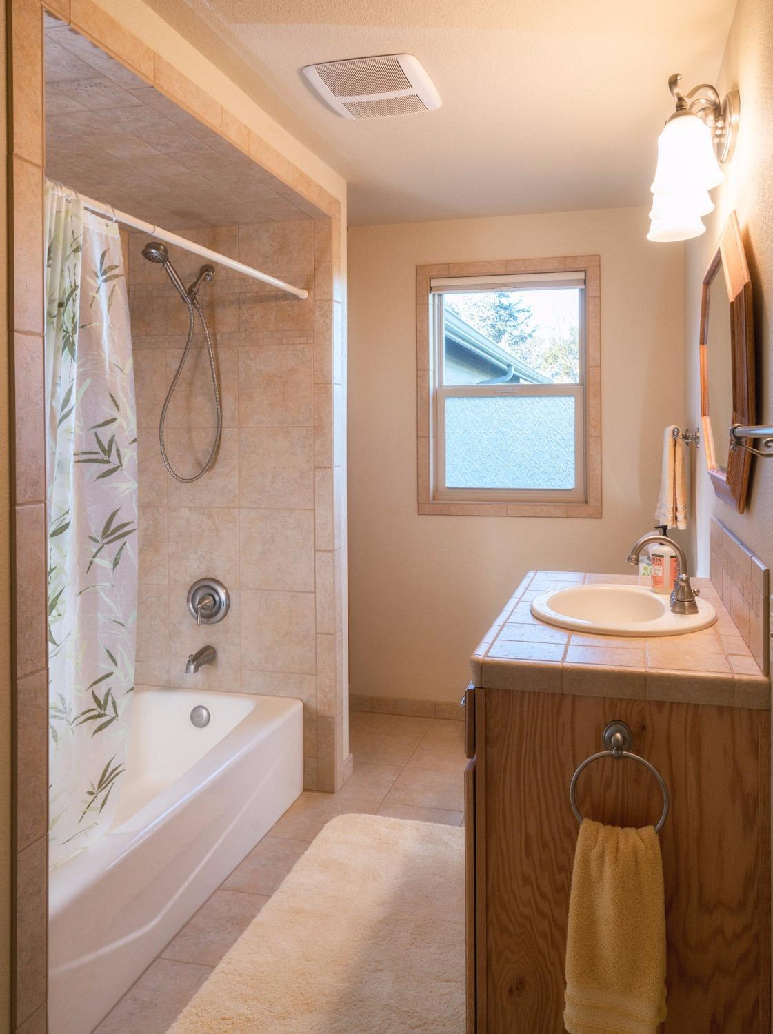3910 Jonathan Way Central Point, OR 97502 - Photo 13 of 25 Additional Photo