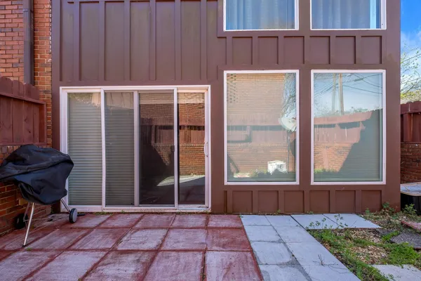 $2,000 | 220 Belmont Road, Unit 6, Tallahassee, FL 32301