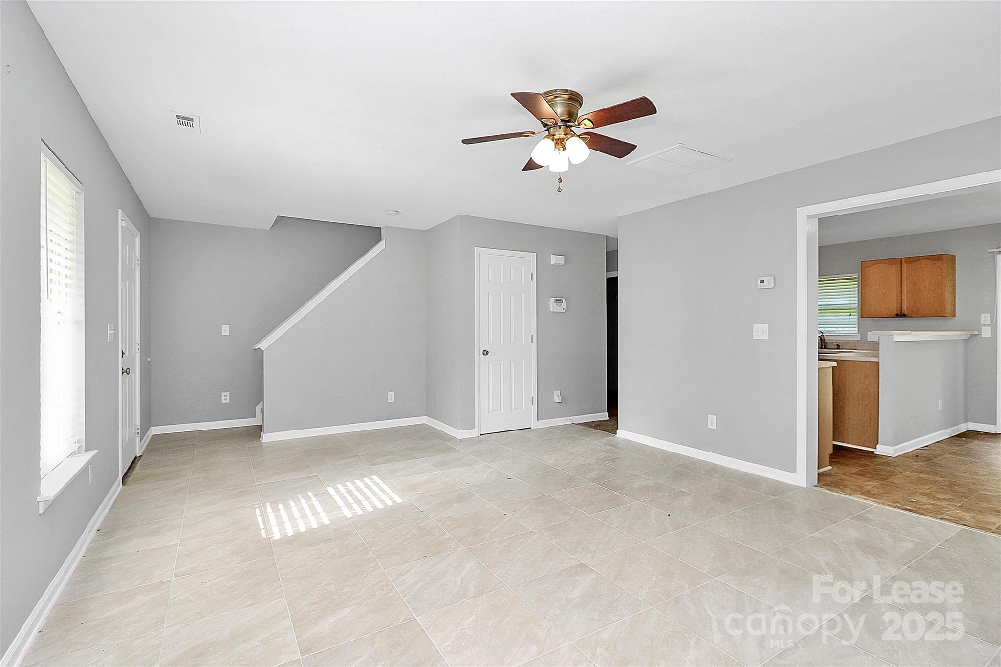 5750 Laborde Avenue Charlotte, NC 28269 - Photo 4 of 30