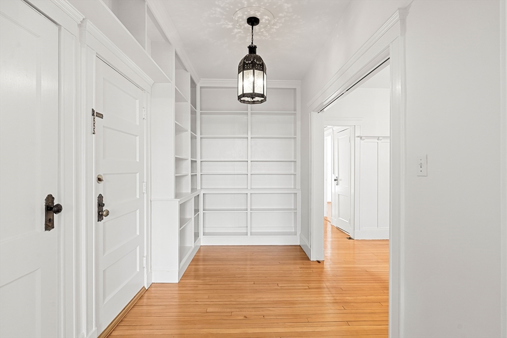 231 Rawson Road, Unit 4 Brookline, MA 02445 - Photo 6 of 21