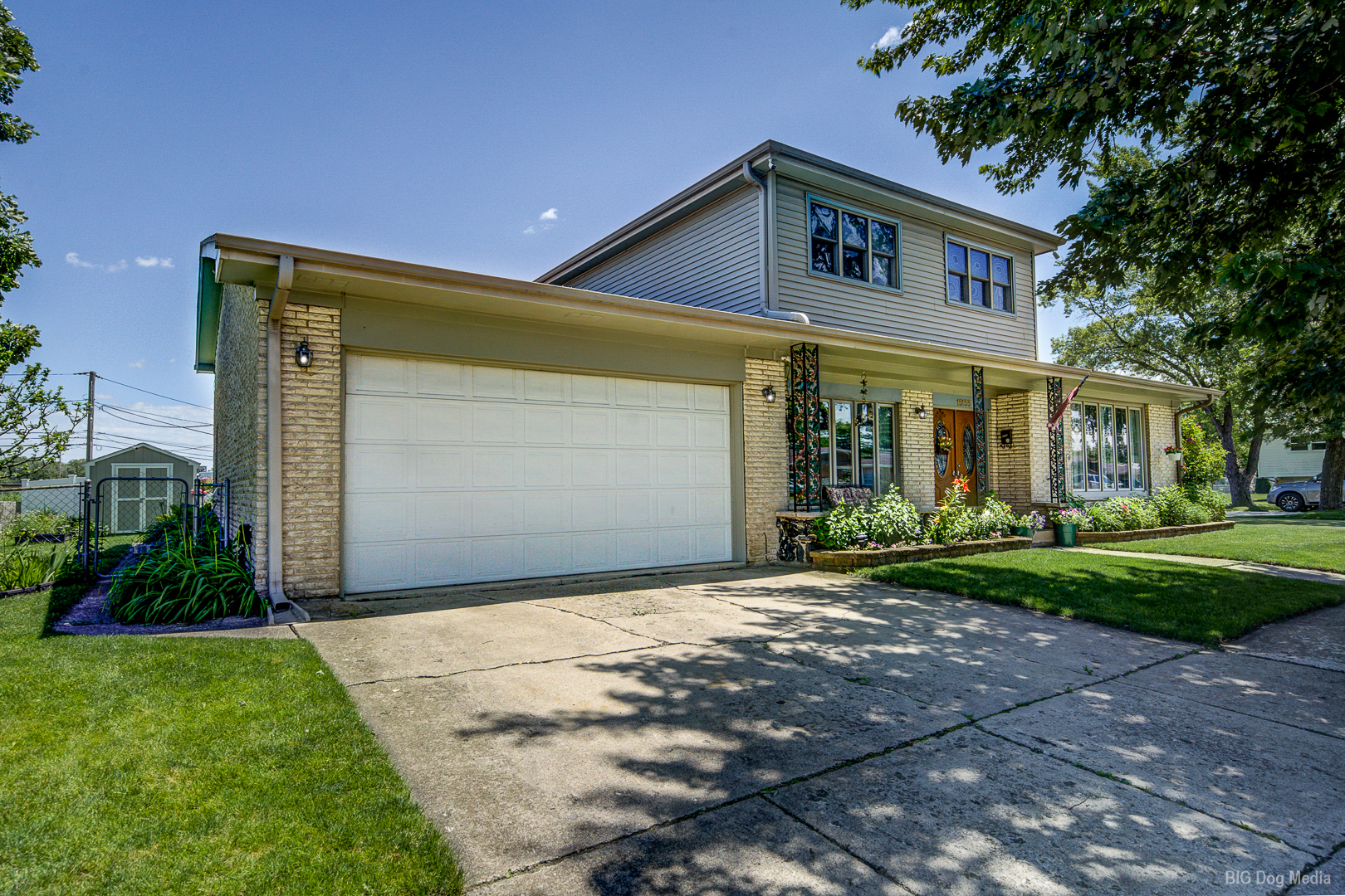 15155 Ridgeway Avenue Midlothian, IL 60445 - Photo 2 of 28