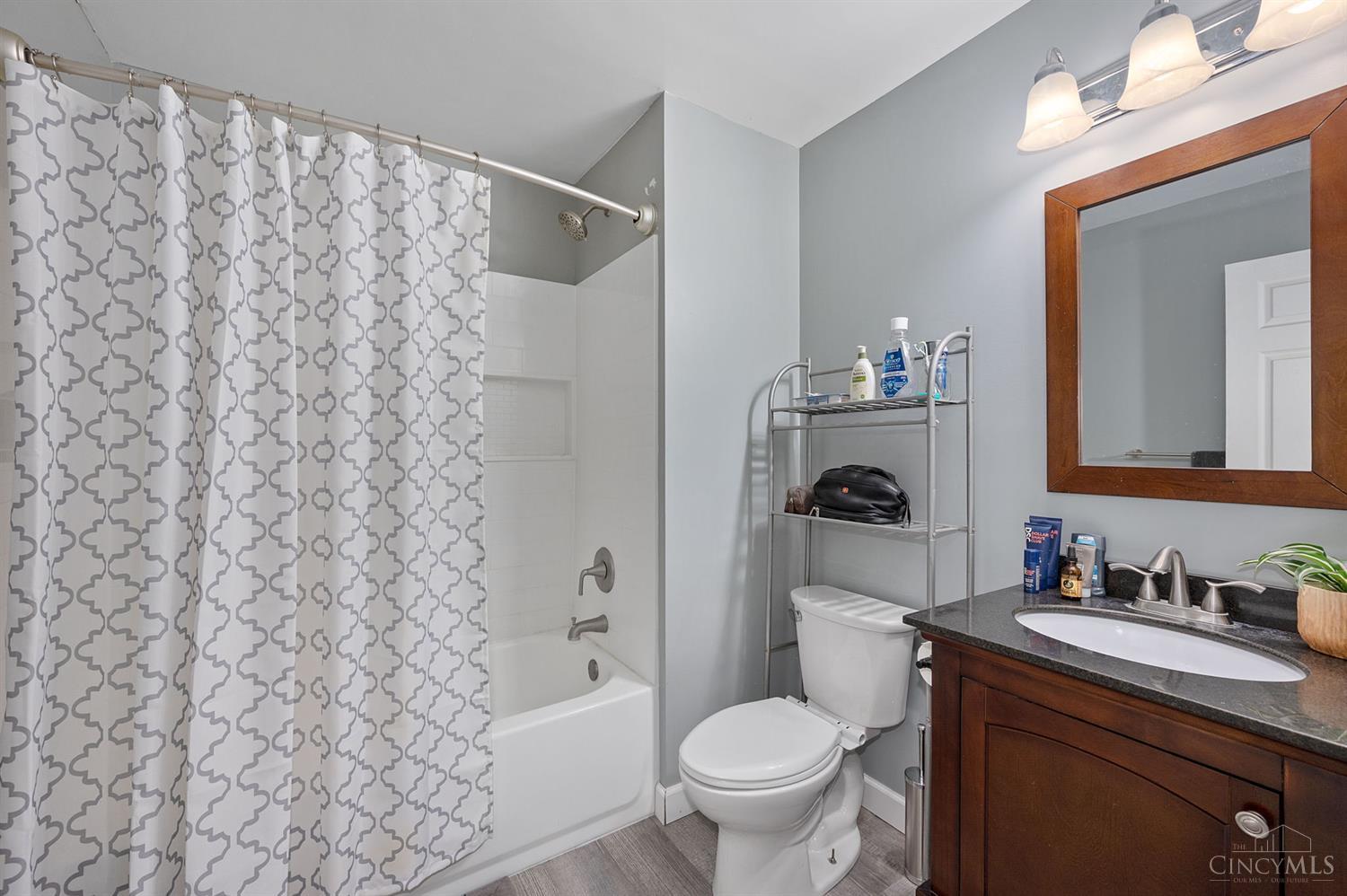 4661 Summerside Road Cincinnati, OH 45244 - Photo 18 of 28 Gallery Image 18