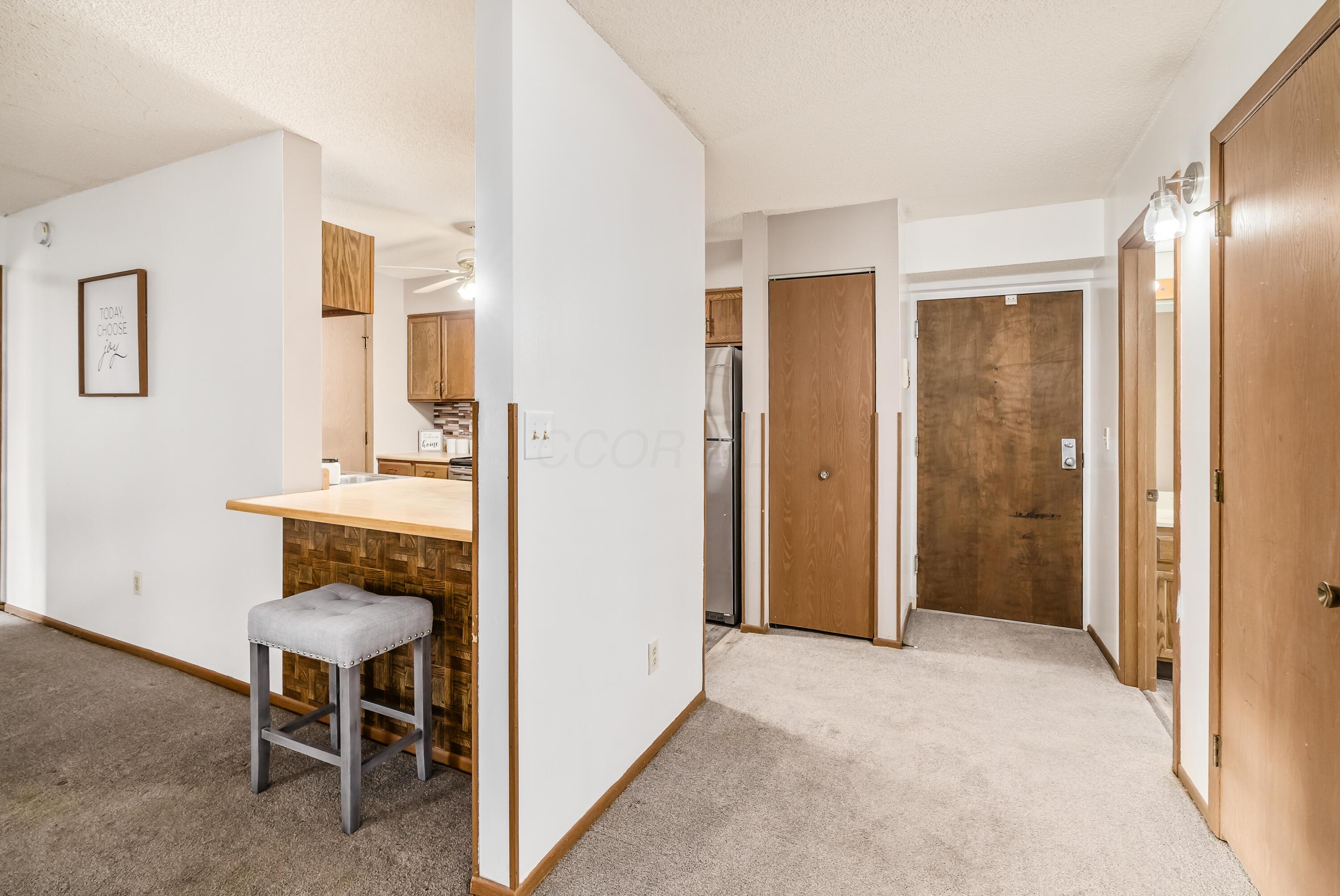 4141 Karl Road, Unit 101 Columbus, OH 43224 - Photo 28 of 39 R_4141_Karl_Rd_____0056
