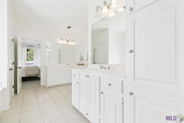 $610,000 | 6262 Morgan Bend Drive, Baton Rouge, LA 70820