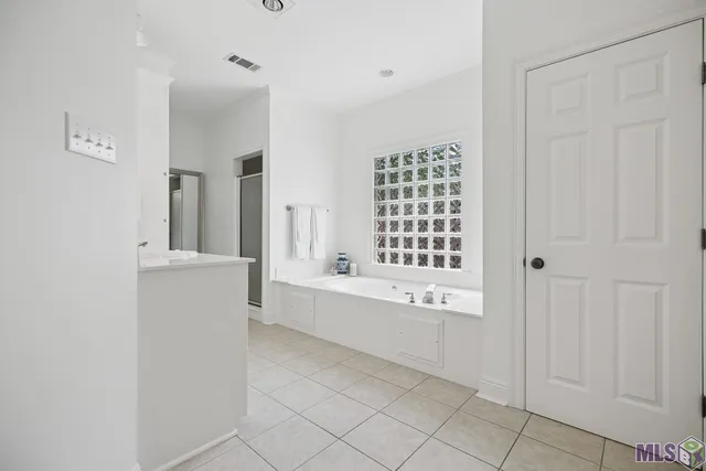 $610,000 | 6262 Morgan Bend Drive, Baton Rouge, LA 70820