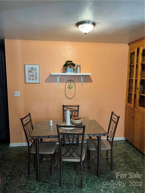 3005 Springs Road Northeast Hickory, NC 28601 - Photo 17 of 31 Gallery Image 17