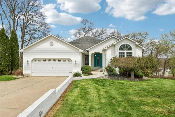 $355,000 | 8 Leslie Drive, Edinburg, PA 16116