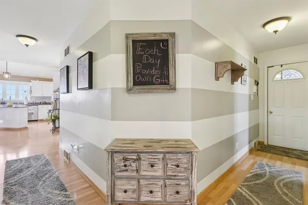 $355,000 | 8 Leslie Drive, Edinburg, PA 16116