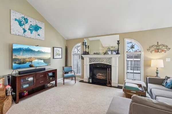 $355,000 | 8 Leslie Drive, Edinburg, PA 16116