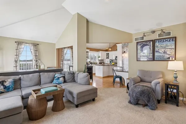 $355,000 | 8 Leslie Drive, Edinburg, PA 16116