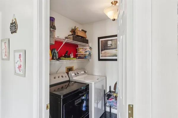 $355,000 | 8 Leslie Drive, Edinburg, PA 16116