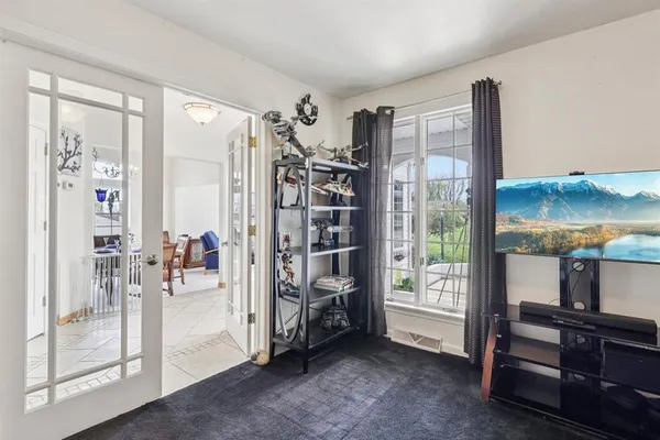 $355,000 | 8 Leslie Drive, Edinburg, PA 16116