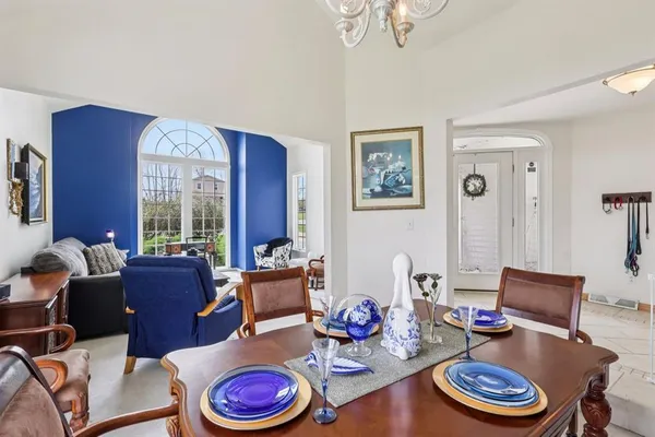 $355,000 | 8 Leslie Drive, Edinburg, PA 16116