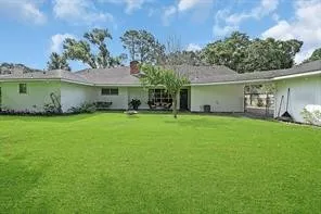 $2,850 | 18210 Barbuda Lane, Nassau Bay, TX 77058