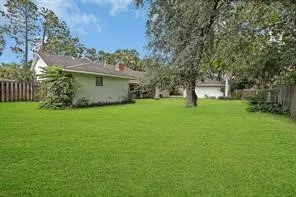 $2,850 | 18210 Barbuda Lane, Nassau Bay, TX 77058