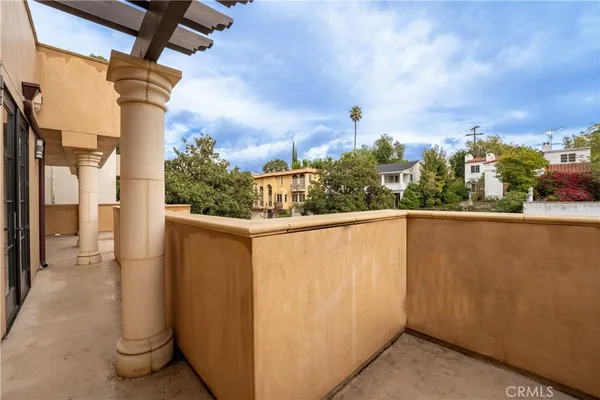 $6,250 | 10523 Ashton Avenue, Unit 202, Los Angeles, CA 90024