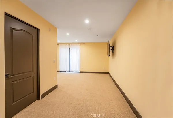 $6,250 | 10523 Ashton Avenue, Unit 202, Los Angeles, CA 90024