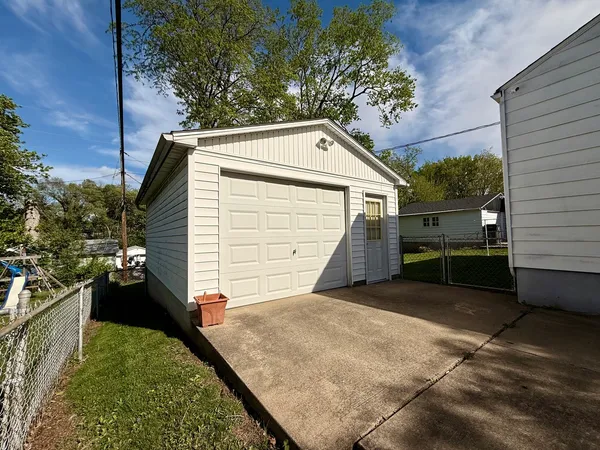 $59,900 | 68 Maple Court, Decatur, IL 62526