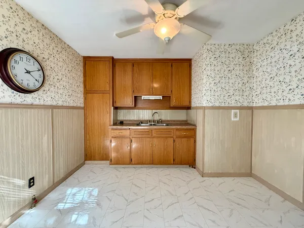 $59,900 | 68 Maple Court, Decatur, IL 62526