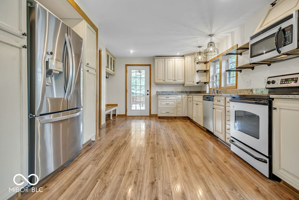 4585 East Robinson Road Bloomington, IN 47408 - Photo 10 of 67 Gallery Image 10