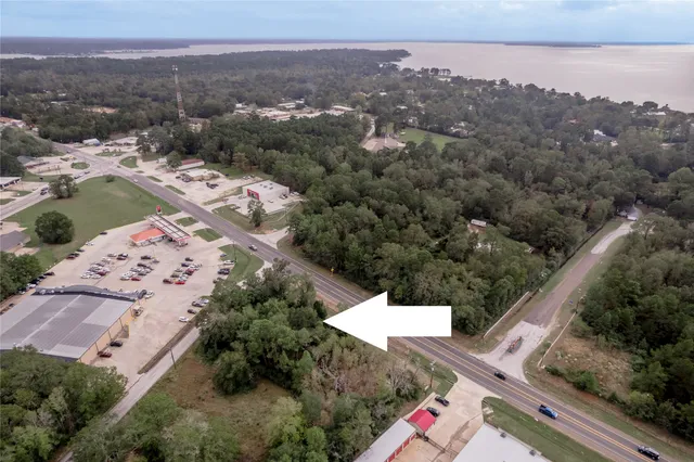 $525,000 | 135 Old Trinity Road South, Onalaska, TX 77360