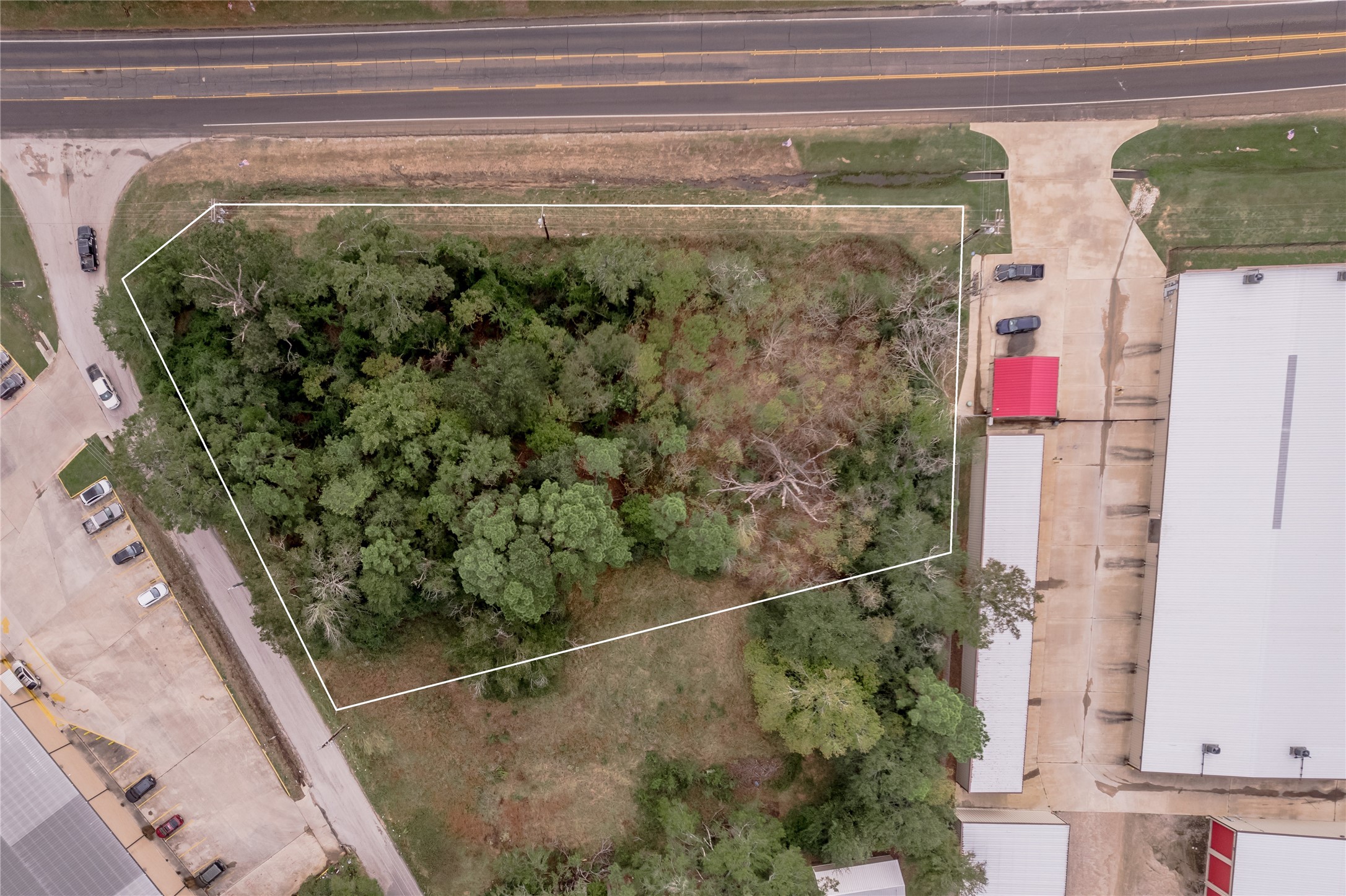 135 Old Trinity Road South Onalaska, TX 77360 - Photo 2 of 13