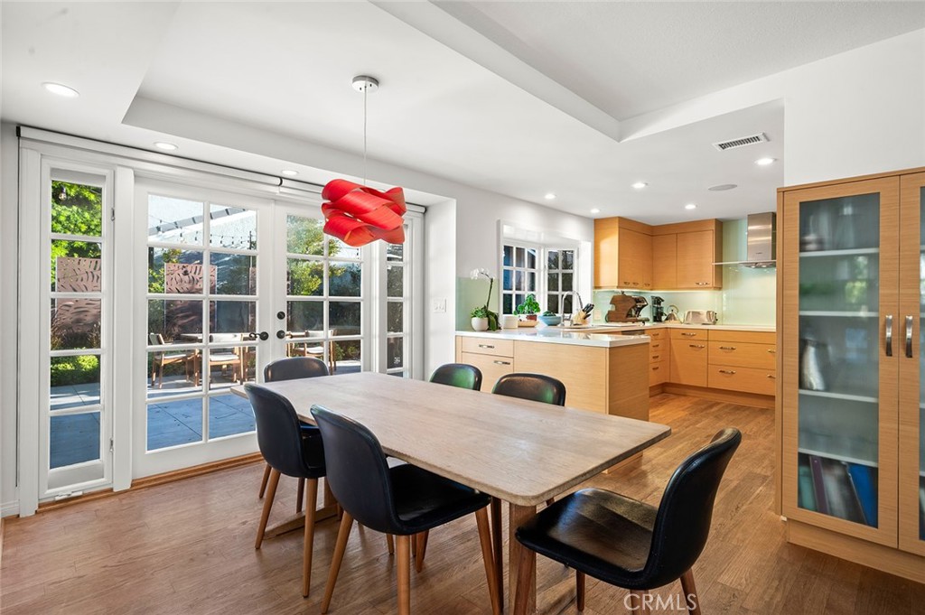 17 Rippling Streme Irvine, CA 92603 - Photo 14 of 54 Eat-in Kitchen Area