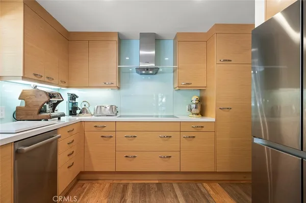 $3,098,000 | 17 Rippling Streme, Irvine, CA 92603