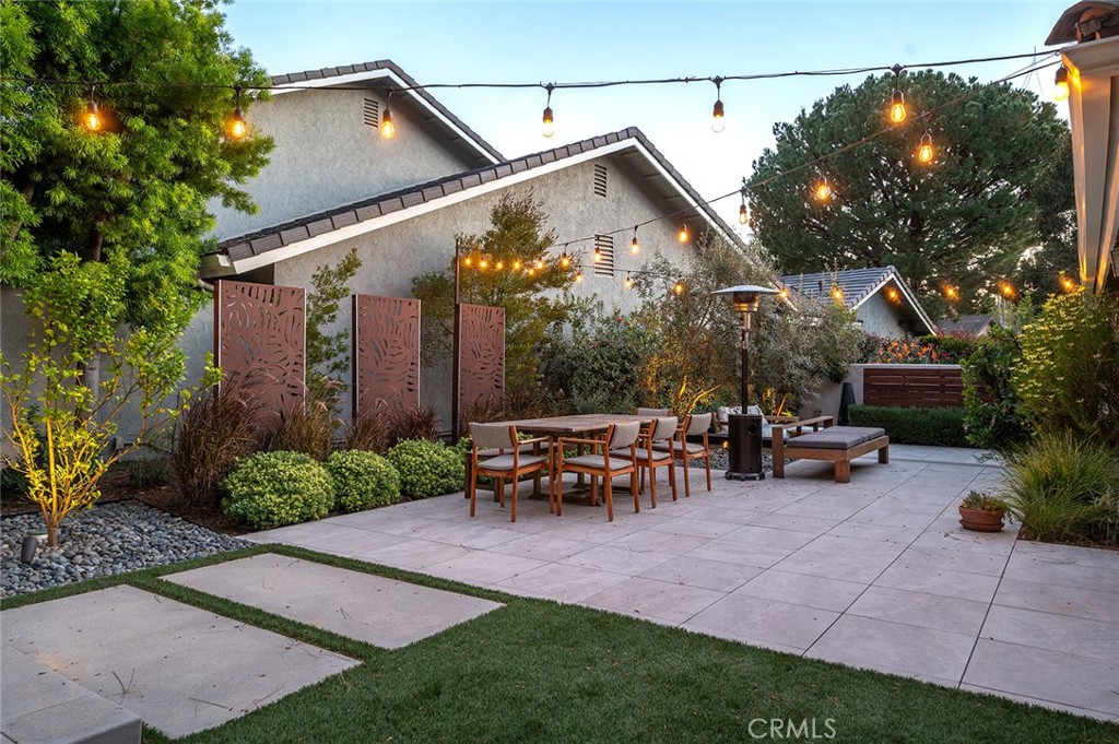 17 Rippling Streme Irvine, CA 92603 - Photo 2 of 54