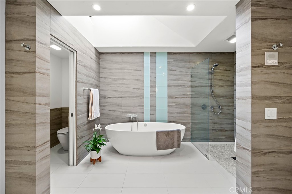 17 Rippling Streme Irvine, CA 92603 - Photo 22 of 54