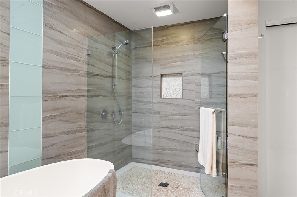 17 Rippling Streme Irvine, CA 92603 - Photo 23 of 54