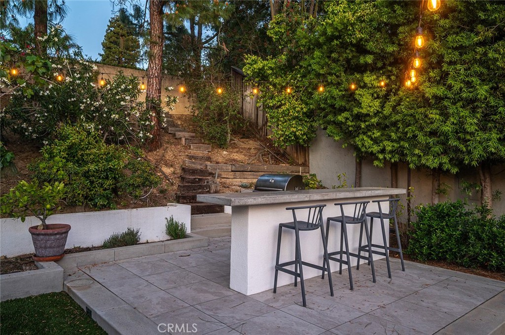 17 Rippling Streme Irvine, CA 92603 - Photo 3 of 54