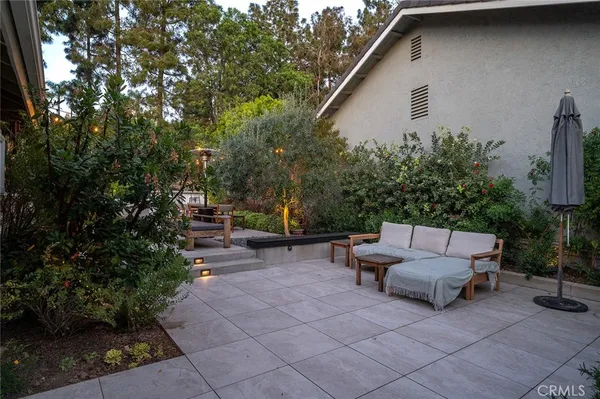 $3,098,000 | 17 Rippling Streme, Irvine, CA 92603