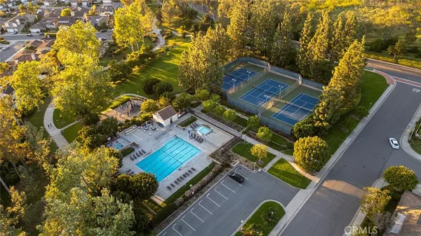 $3,098,000 | 17 Rippling Streme, Irvine, CA 92603