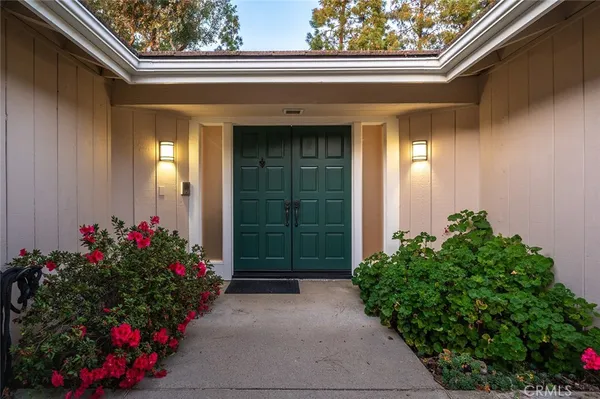 $3,098,000 | 17 Rippling Streme, Irvine, CA 92603